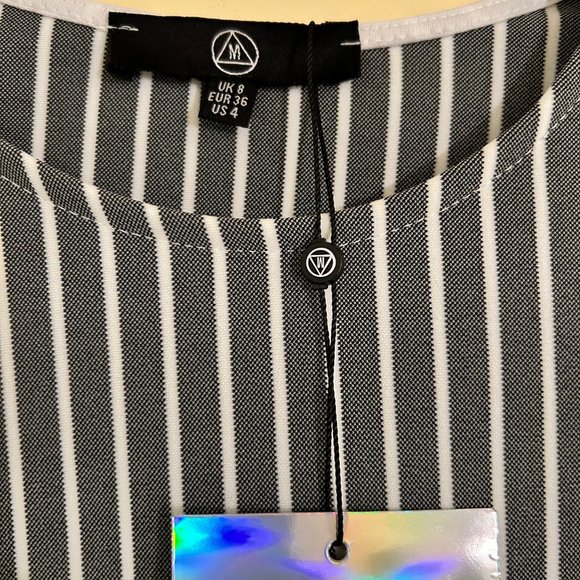 Missguided Striped Bell Sleeve Crop Top - Picture 3 of 3